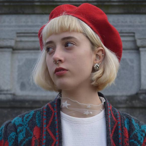 Meet your Posher, Elizabeth - Picture 1 of 1